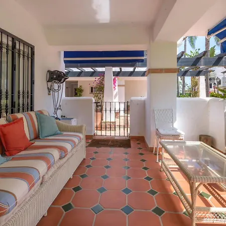 Beachfront With Parking San Pedro Alcantara Playa 5 Min Puerto Banus 아파트 *