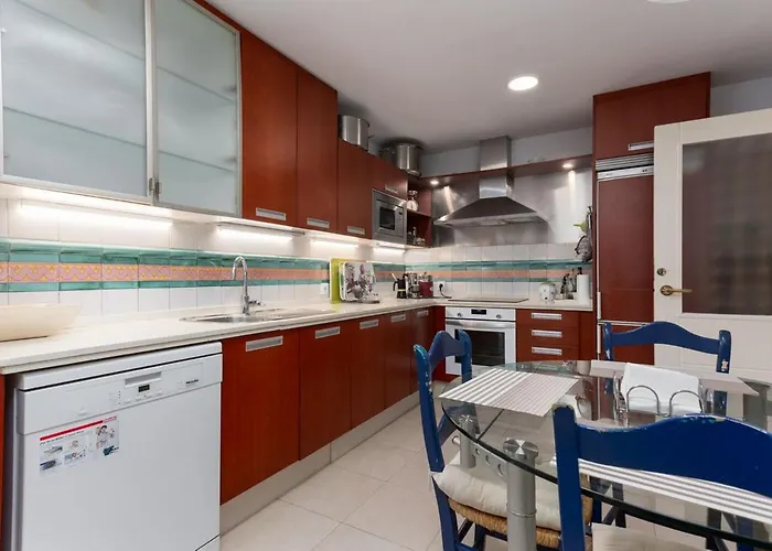 Beachfront With Parking San Pedro Alcantara Playa 5 Min Puerto Banus * 마르베야